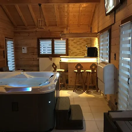 De La Roche Gauthier Alpesi faház *