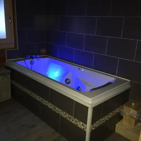 De La Roche Gauthier *