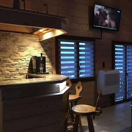 De La Roche Gauthier Alpesi faház *